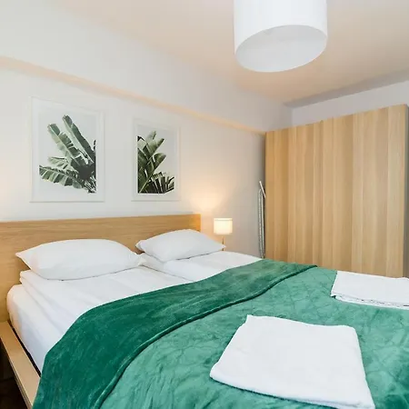 Shortstaypoland Jana Pawla II Warsaw Exterior photo